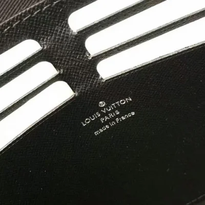 Клатч Louis Vuitton M67736 Pochette Voyage MM Epi Leather "Navy Blue" фото № 10