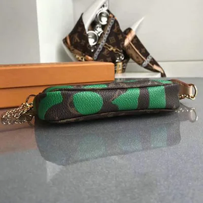 Сумка Louis Vuitton Mini Pochette Accessoires M67706 Monogram Canvas "Brown" фото № 4