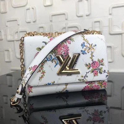 Сумка Louis Vuitton Epi Leather Twist MM M51439 "White" фото № 2 Сумка Louis Vuitton Epi Leather Twist MM M51439 "White" фото № 2