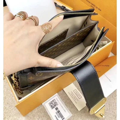 Сумка Louis Vuitton Monogram Canvas Trunk Clutch M43596 "Brown" фото № 10