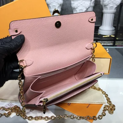 Сумка Louis Vuitton M63399 Vavin Chain Wallet Monogram Empreinte Leather Rose Poudre "Pink" фото № 9