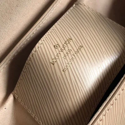 Сумка Louis Vuitton Twist MM M52730 Epi Leather Galet "Beige" фото № 9