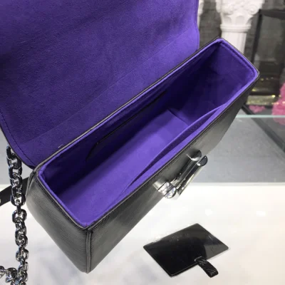 Сумка Louis Vuitton Twist MM M52699 Epi Leather "Black" фото № 9 Сумка Louis Vuitton Twist MM M52699 Epi Leather "Black" фото № 9