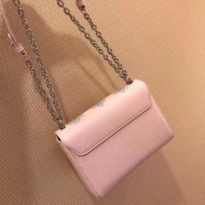 Сумка Louis Vuitton Twist MM M52131 Epi Leather Ballet Rose Ballerine "Pink" фото № 5