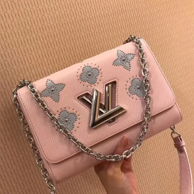 Сумка Louis Vuitton Twist MM M52131 Epi Leather Ballet Rose Ballerine "Pink" фото № 2