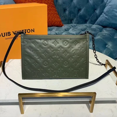 Сумка Louis Vuitton Double Flat Messenger M44635 Monogram Shadow Leather "Black" фото № 3