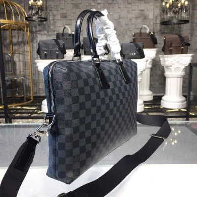 Портфель Louis Vuitton Porte-Documents Jour PM Bag 38cm Damier Graphite Canvas Fall Winter 2018 Collection N42242 Black "Graphite" фото № 3 Портфель Louis Vuitton Porte-Documents Jour PM Bag 38cm Damier Graphite Canvas Fall Winter 2018 Collection N42242 Black "Graphite" фото № 3