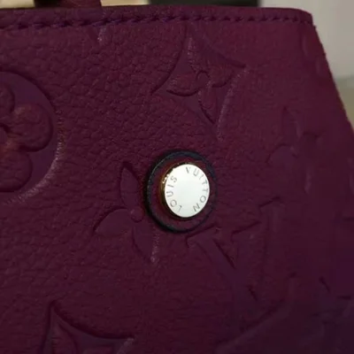 Сумка Louis Vuitton M43258 Montaigne MM Tote Bag Monogram Empreinte Leather "Purple" фото № 7