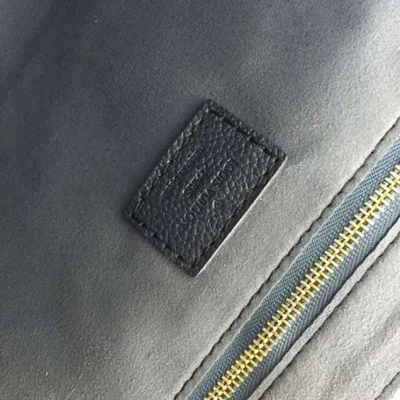 Сумка Louis Vuitton M48948 Saint-Germain PM Shoulder Bag Monogram Empreinte Leather "Navy Blue" фото № 9 Сумка Louis Vuitton M48948 Saint-Germain PM Shoulder Bag Monogram Empreinte Leather "Navy Blue" фото № 9