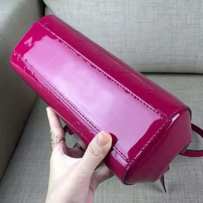 Сумка Louis Vuitton M50810 Brea PM Tote Bag Monogram Vernis "Pink" фото № 7