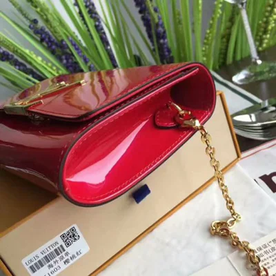 Сумка Louis Vuitton M51602 Louise Chain PM Crossbody Bag Monogram Vernis "Red" фото № 5