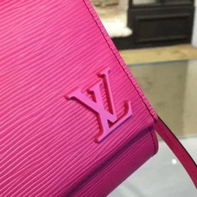 Сумка Louis Vuitton M54644 Clery Crossbody Bag Epi Leather "Black" фото № 6