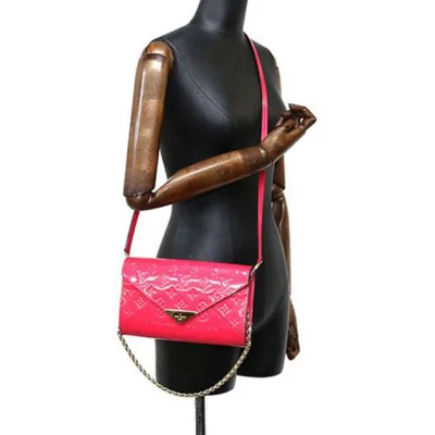Сумка Louis Vuitton M90323 Mira Crossbody Bag Monogram Vernis "Pink" фото № 10 Сумка Louis Vuitton M90323 Mira Crossbody Bag Monogram Vernis "Pink" фото № 10