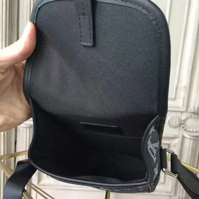 Сумка Louis Vuitton Messenger BB M54246 Monogram Savane Canvas "Navy Blue" фото № 10 Сумка Louis Vuitton Messenger BB M54246 Monogram Savane Canvas "Navy Blue" фото № 10