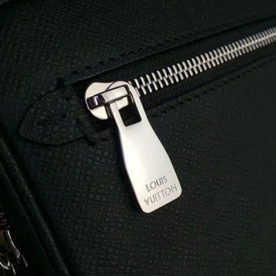 Клатч Louis Vuitton Kasai Clutch M33409 Taiga Leather "Black" фото № 6