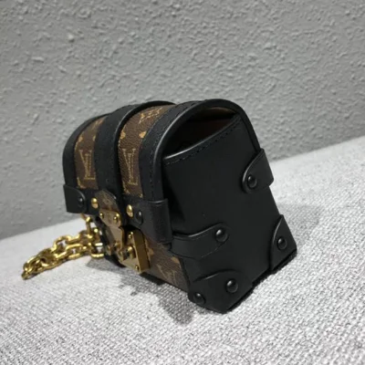 Сумка Louis Vuitton Monogram Canvas Essential Trunk M62553 "Brown" фото № 4