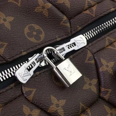 Сумка Louis Vuitton Monogram Hexagon Mcarthur Keepall Bandouliere 45 M56713 "Brown" фото № 5