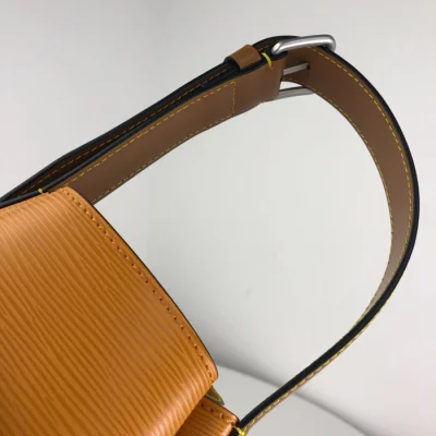Сумка Louis Vuitton Twist Bucket M52803 Epi Leather Safran Yellow "Brown" фото № 8