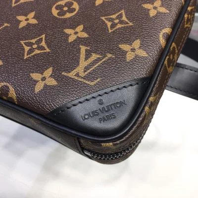 Сумка Louis Vuitton Utility Front Bag M44468 Monogram Coated Canvas "Brown" фото № 7