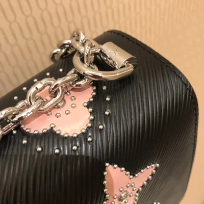 Сумка Louis Vuitton Twist MM M52134 Epi Leather "Black" фото № 7