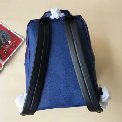 Рюкзак Louis Vuitton Discovery Backpack PM M30229 Taiga Leather "Navy Blue" фото № 4