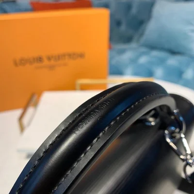 Сумка Louis Vuitton Grenelle PM M53695 Epi Leather "Black" фото № 6