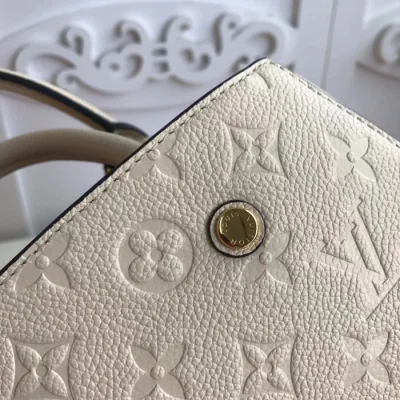 Сумка Louis Vuitton Montaigne BB M44607 Monogram Empreinte Leather Creme "Beige" фото № 7