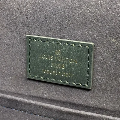 Сумка Louis Vuitton Men's Messenger PM Bag in Epi Leather M53494 Blue Azur 2017 "Navy Blue" фото № 9