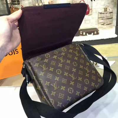 Сумка Louis Vuitton M40935 District PM Messenger Bag Monogram Macassar Canvas "Brown" фото № 7 Сумка Louis Vuitton M40935 District PM Messenger Bag Monogram Macassar Canvas "Brown" фото № 7