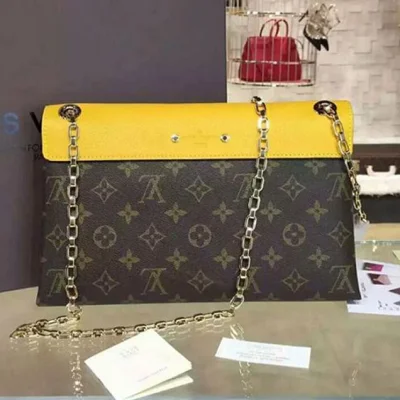 Сумка Louis Vuitton M41246 Pallas Chain Shoulder Bag Monogram Canvas "Brown" фото № 4