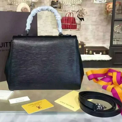 Сумка Louis Vuitton M41312 Cluny BB Tote Bag Epi Leather "Black" фото № 4