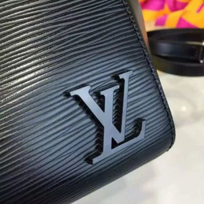 Сумка Louis Vuitton M41312 Cluny BB Tote Bag Epi Leather "Black" фото № 7