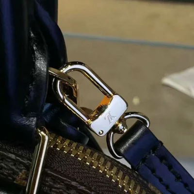 Сумка Louis Vuitton M41567 Alma BB Tote Bag Monogram Canvas "Brown" фото № 10 Сумка Louis Vuitton M41567 Alma BB Tote Bag Monogram Canvas "Brown" фото № 10