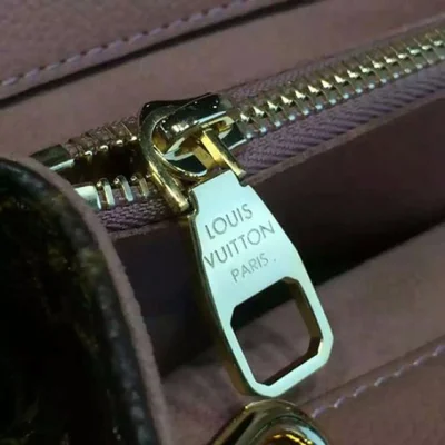 Сумка Louis Vuitton M42409 Venus Tote Bag Monogram Canvas "Brown" фото № 10 Сумка Louis Vuitton M42409 Venus Tote Bag Monogram Canvas "Brown" фото № 10