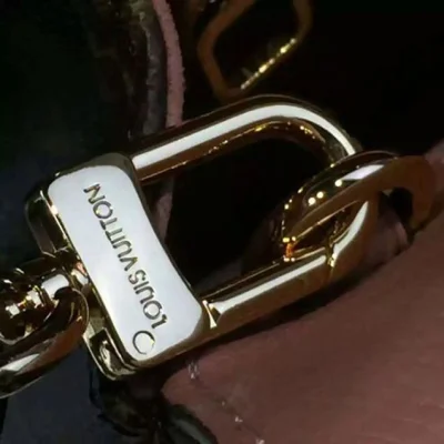 Сумка Louis Vuitton M42409 Venus Tote Bag Monogram Canvas "Brown" фото № 7 Сумка Louis Vuitton M42409 Venus Tote Bag Monogram Canvas "Brown" фото № 7