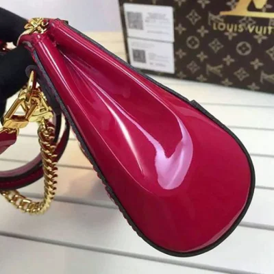 Сумка Louis Vuitton M50406 Santa Monica Clutch Crossbody Bag Monogram Vernis "Pink" фото № 5