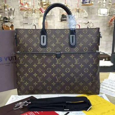 Портфель Louis Vuitton M61288 7 Days A Week Briefcase Monogram Canvas "Brown" фото № 2 Портфель Louis Vuitton M61288 7 Days A Week Briefcase Monogram Canvas "Brown" фото № 2