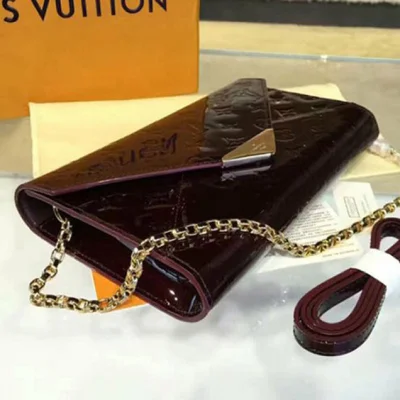 Сумка Louis Vuitton M90990 Mira Crossbody Bag Monogram Vernis "Chocolate" фото № 4 Сумка Louis Vuitton M90990 Mira Crossbody Bag Monogram Vernis "Chocolate" фото № 4