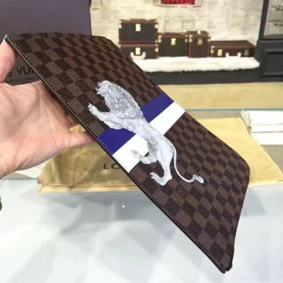 Louis Vuitton N63345 Pochette Jour GM Damier Ebene Canvas "Brown" фото № 5