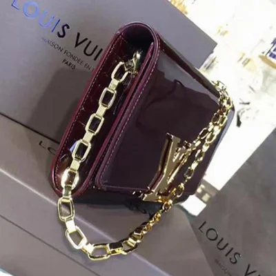 Сумка Louis Vuitton M94425 Chain Louise GM Monogram Vernis "Chocolate" фото № 3