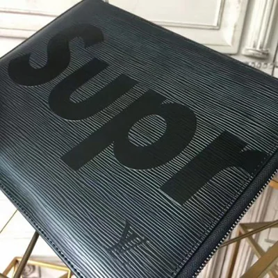 Клатч Louis Vuitton x Supreme Pochette Jour GM M67754 Epi Leather "Black" фото № 6