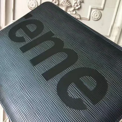 Клатч Louis Vuitton x Supreme Pochette Jour GM M67754 Epi Leather "Black" фото № 5