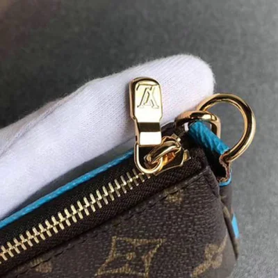 Сумка Louis Vuitton Mini Pochette Accessoires M67702 Monogram Canvas "Brown" фото № 7 Сумка Louis Vuitton Mini Pochette Accessoires M67702 Monogram Canvas "Brown" фото № 7