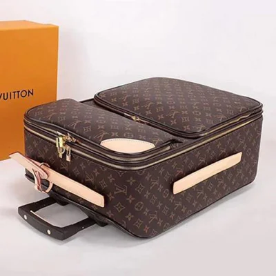 Чемодан Louis Vuitton Pegase Legere 55 Business M23297 Monogram Canvas "Brown" фото № 4 Чемодан Louis Vuitton Pegase Legere 55 Business M23297 Monogram Canvas "Brown" фото № 4