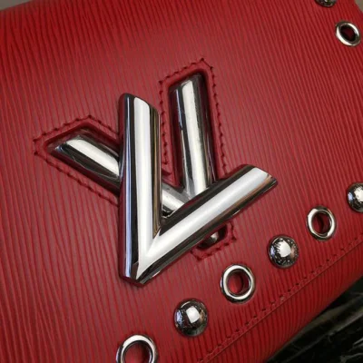 Сумка Louis Vuitton Twist MM M54269 Epi Leather "Red" фото № 6