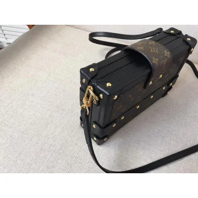 Сумка Louis Vuitton Monogram Canvas Petite Malle M43647 "Brown" фото № 6