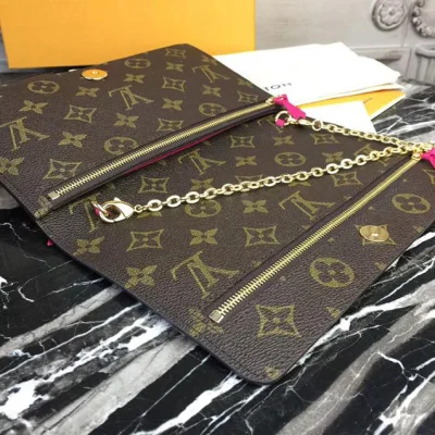 Сумка Louis Vuitton Monogram Canvas Pochette Weekend M62456 "Brown" фото № 9