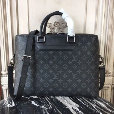 Портфель Louis Vuitton Monogram Eclipse Odyssey Briefcase M44222 "Black" фото № 2 Портфель Louis Vuitton Monogram Eclipse Odyssey Briefcase M44222 "Black" фото № 2