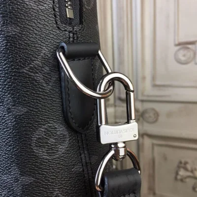 Портфель Louis Vuitton Monogram Eclipse Odyssey Briefcase M44222 "Black" фото № 7 Портфель Louis Vuitton Monogram Eclipse Odyssey Briefcase M44222 "Black" фото № 7