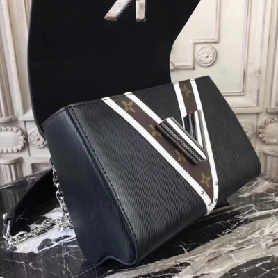 Сумка Louis Vuitton M51877 Twist MM Epi Leather "Black" фото № 9